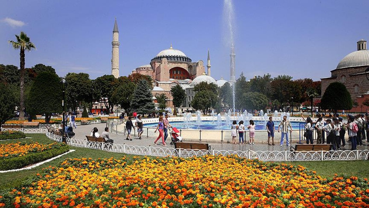 stanbul'a yabanc turist akn! Yzde 19 artt