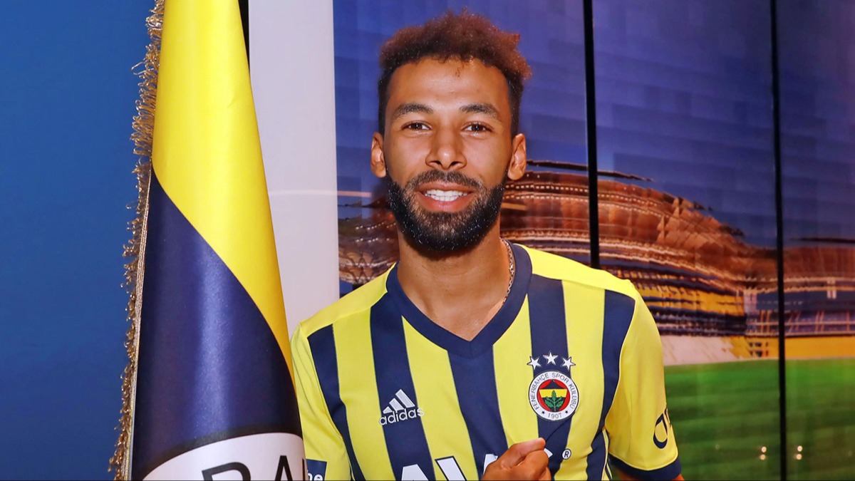 Fenerbahe'de Nazm Sangare ile yollar ayrlyor