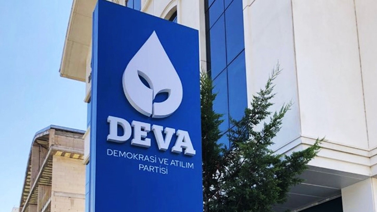 DEVA Partisi'nde bir üst düzey istifa daha