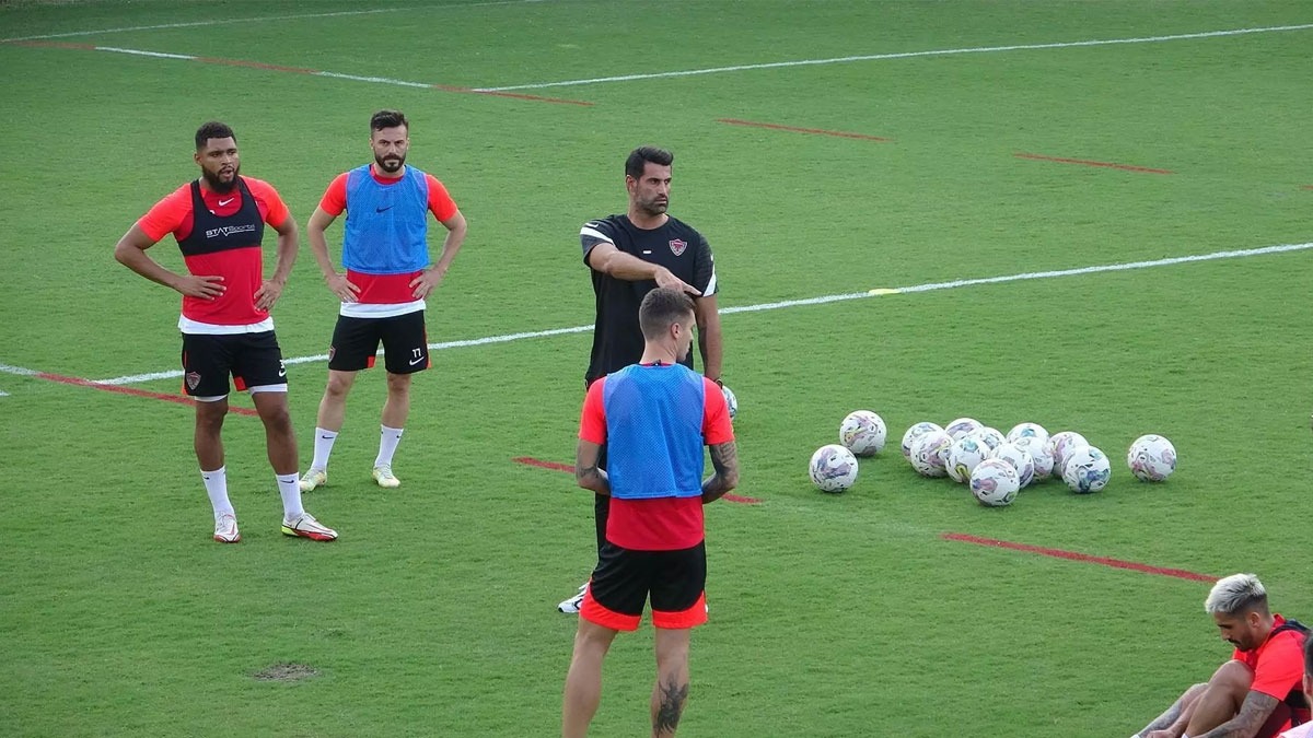 Hatayspor yeni sezon iin almalara balad