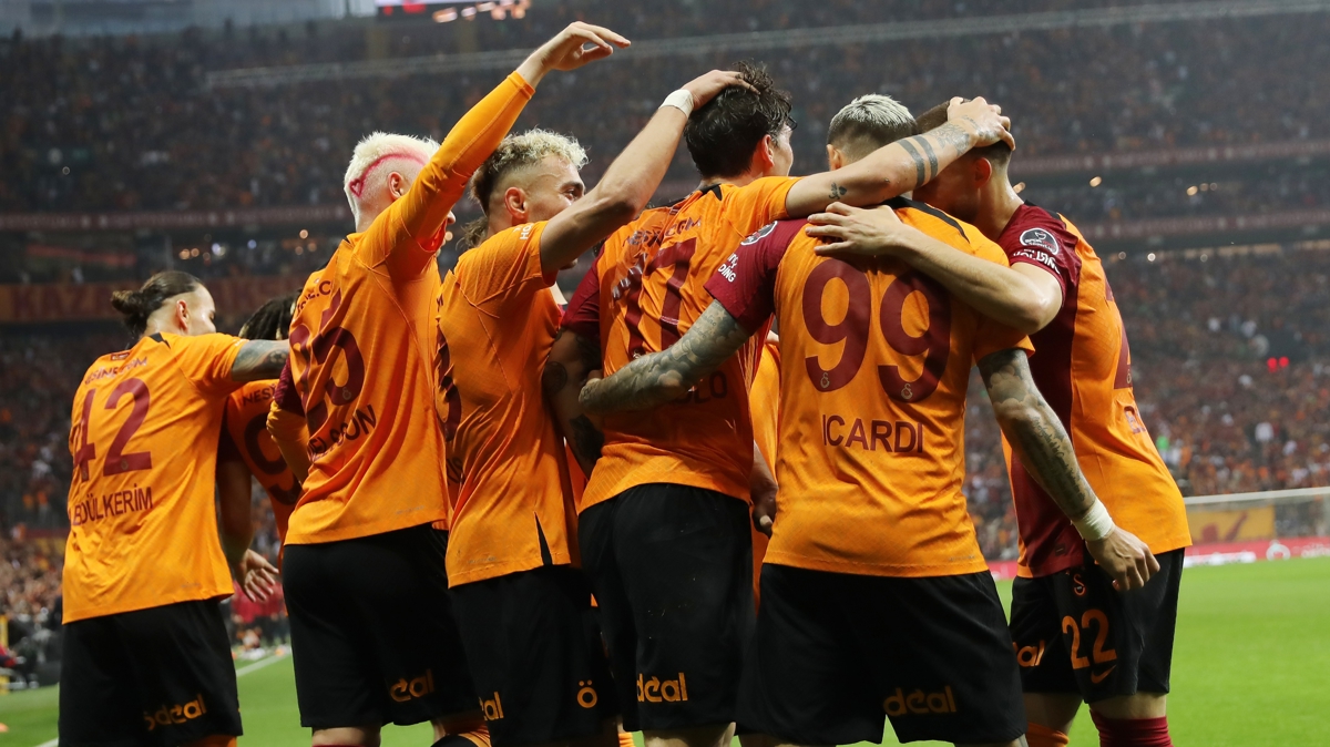 Galatasaray'n kasas doldu tat