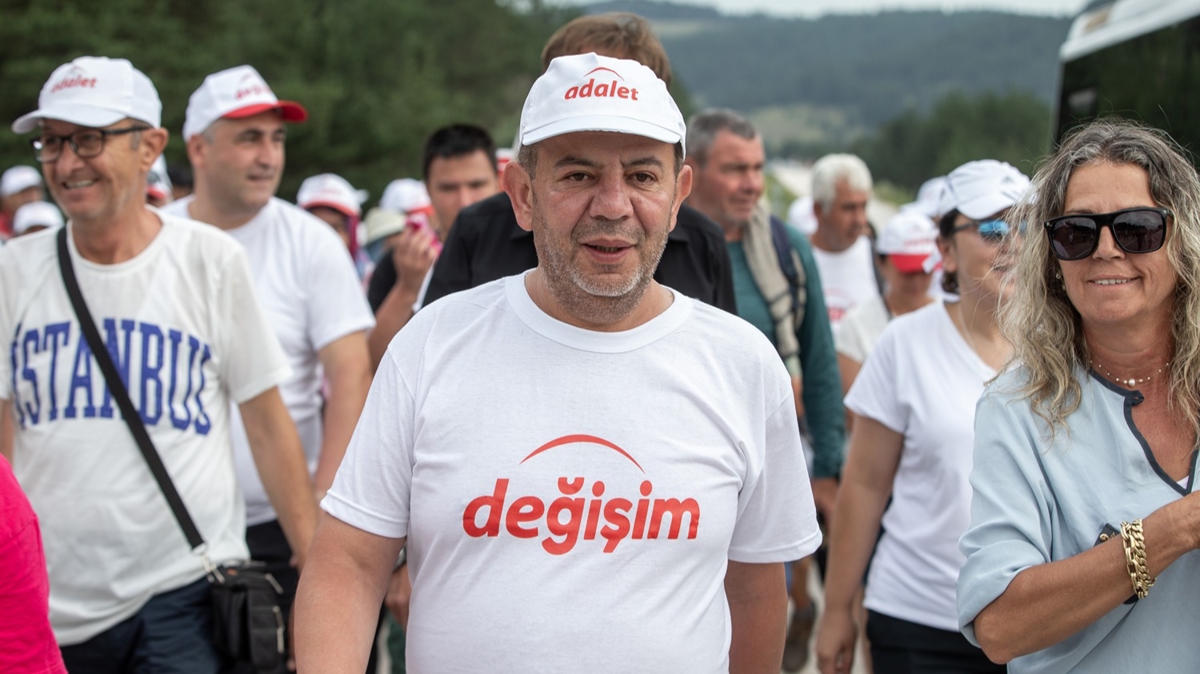 CHP Genel Merkezi'ne al�nmayaca��n� ��renen �zcan'dan K�l��daro�lu'na yayl�m ate�i: Oras� baban�n �iftli�i de�il