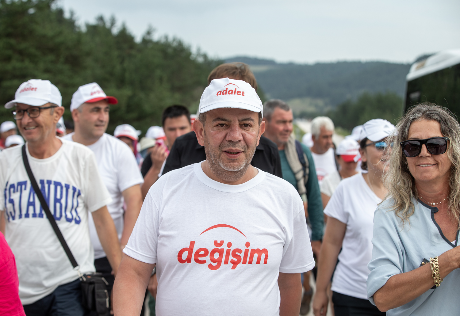 CHP Genel Merkezi'ne al�nmayaca��n� ��renen �zcan'dan K�l��daro�lu'na yayl�m ate�i