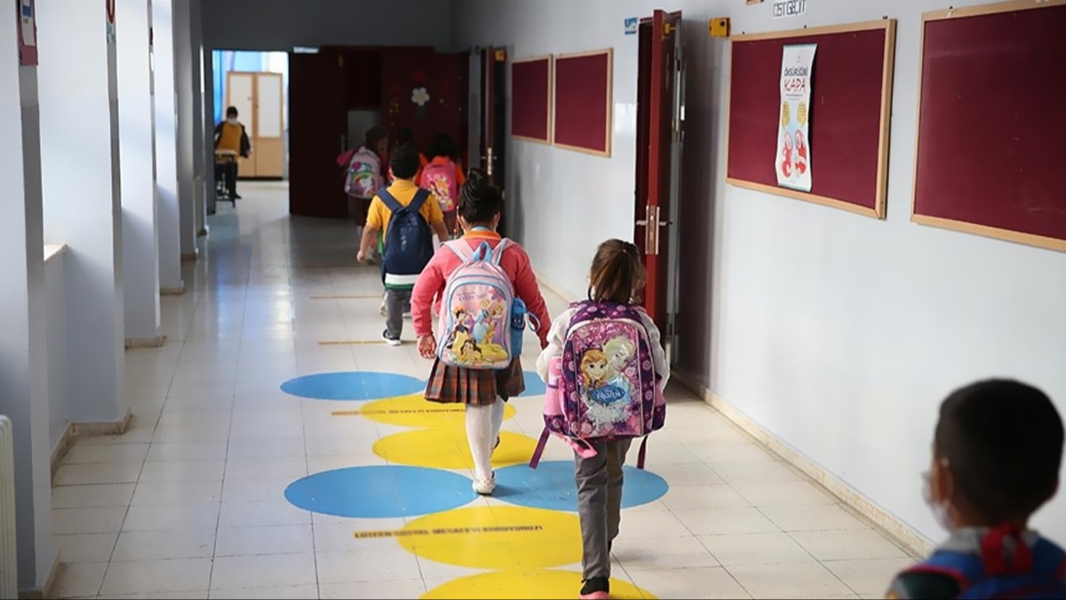 MEB 2023-2024 ilkokul kayt tarihleri! lkokul kaytlar ne zaman balyor?