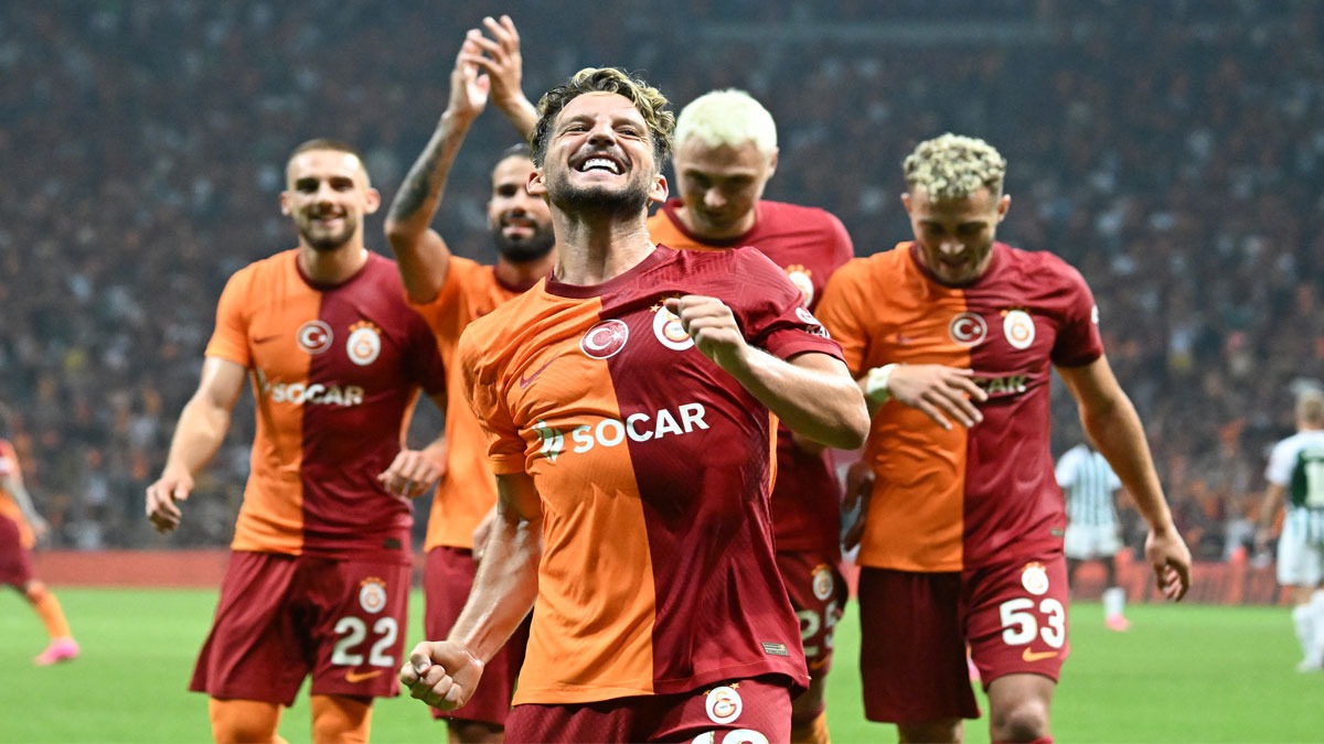 Dries Mertens'ten harika gol! Galatasaray tarihine geti