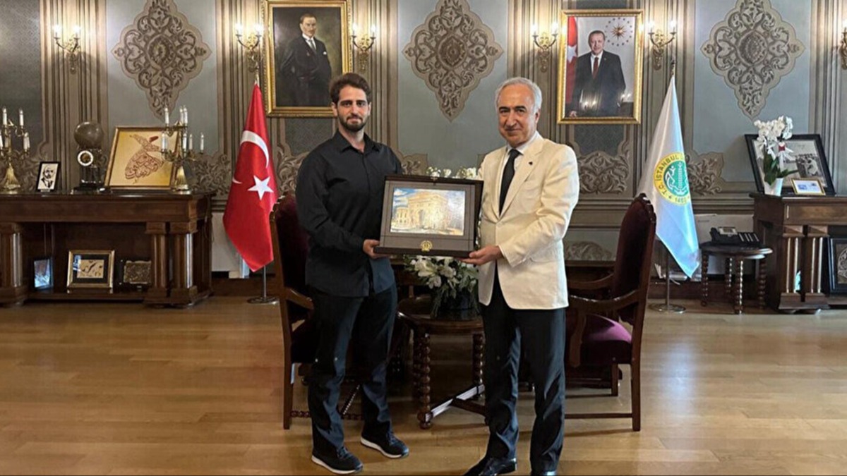 Yanltan dnld: Muhammet Emin Ay'a iade-i itibar