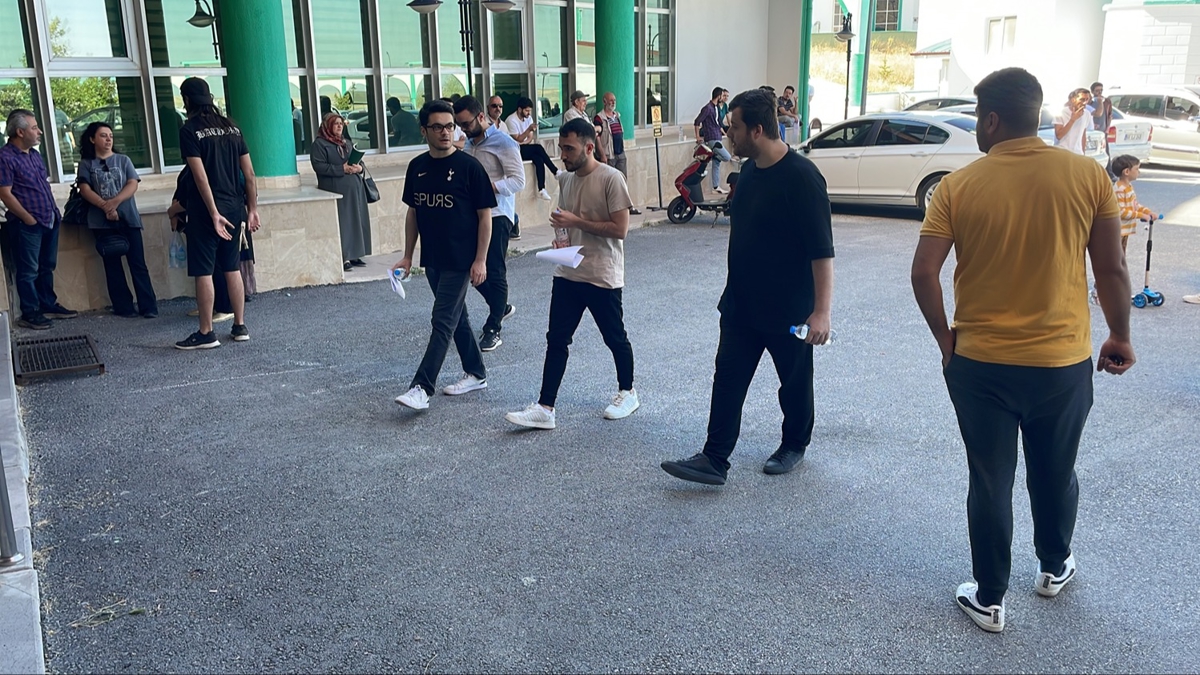 KPSS retmenlik Alan Bilgisi Testi'nin sabah oturumu balad 