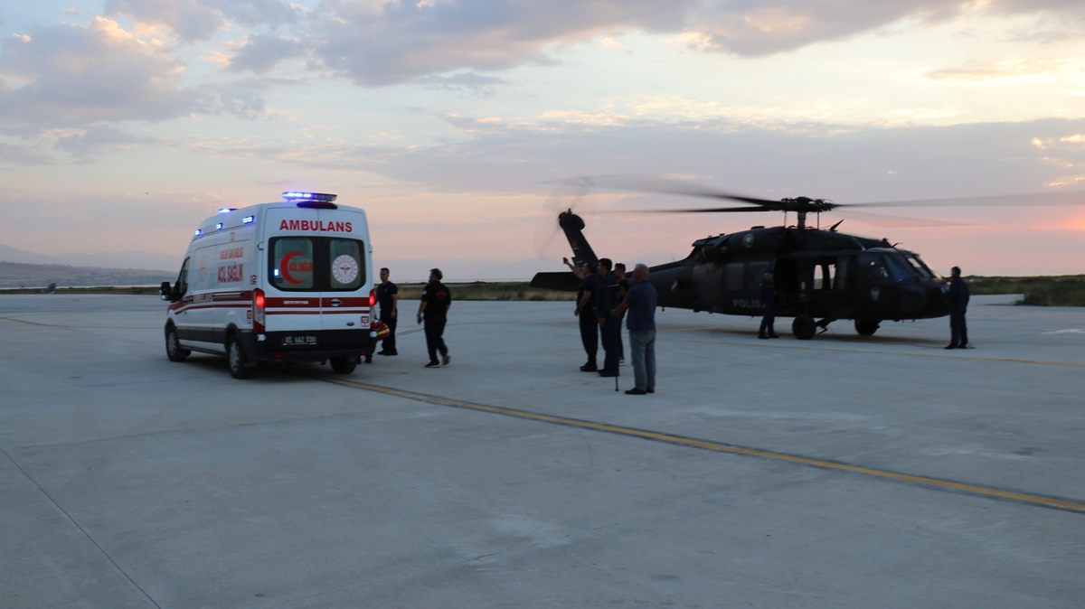 Van'da polis helikopteri hamile kadın için havalandı 