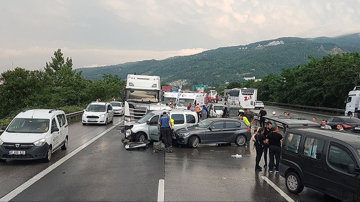 Dn konvoyunda zincirleme kaza: 5 kii yaraland