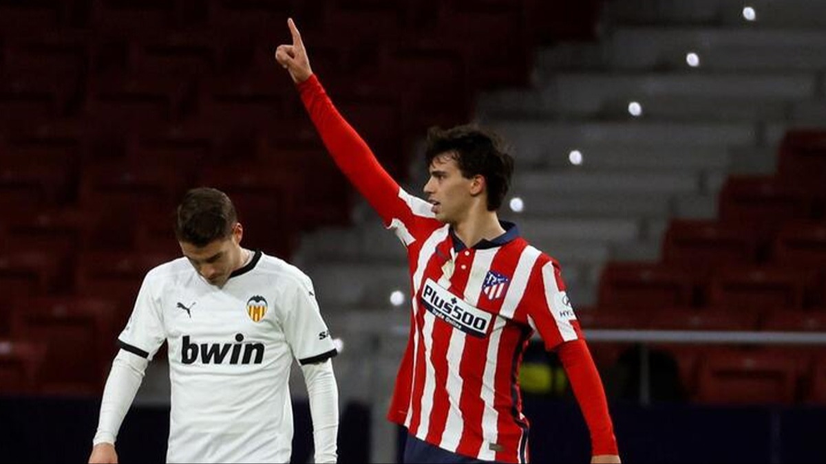 Jorge Jesus'tan vatanda Joao Felix'e transfer telefonu