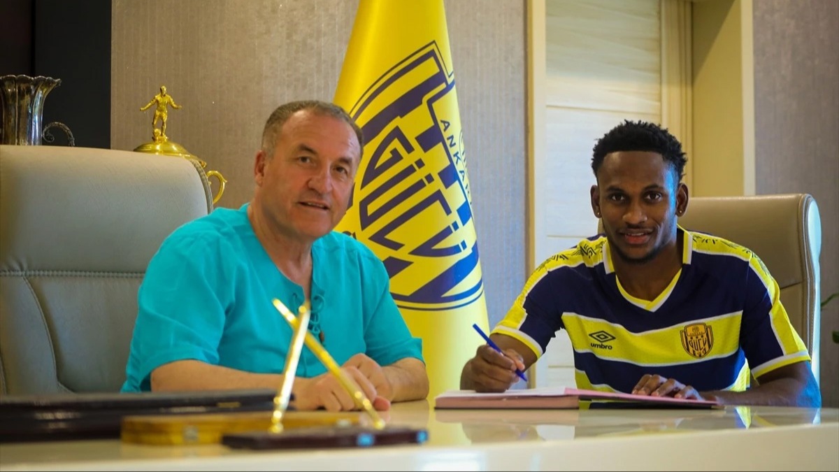 Ankaragc, Renaldo Cephas transferini aklad