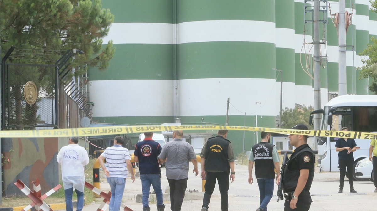 Kocaeli'ndeki patlamaya ili�kin inceleme devam ediyor