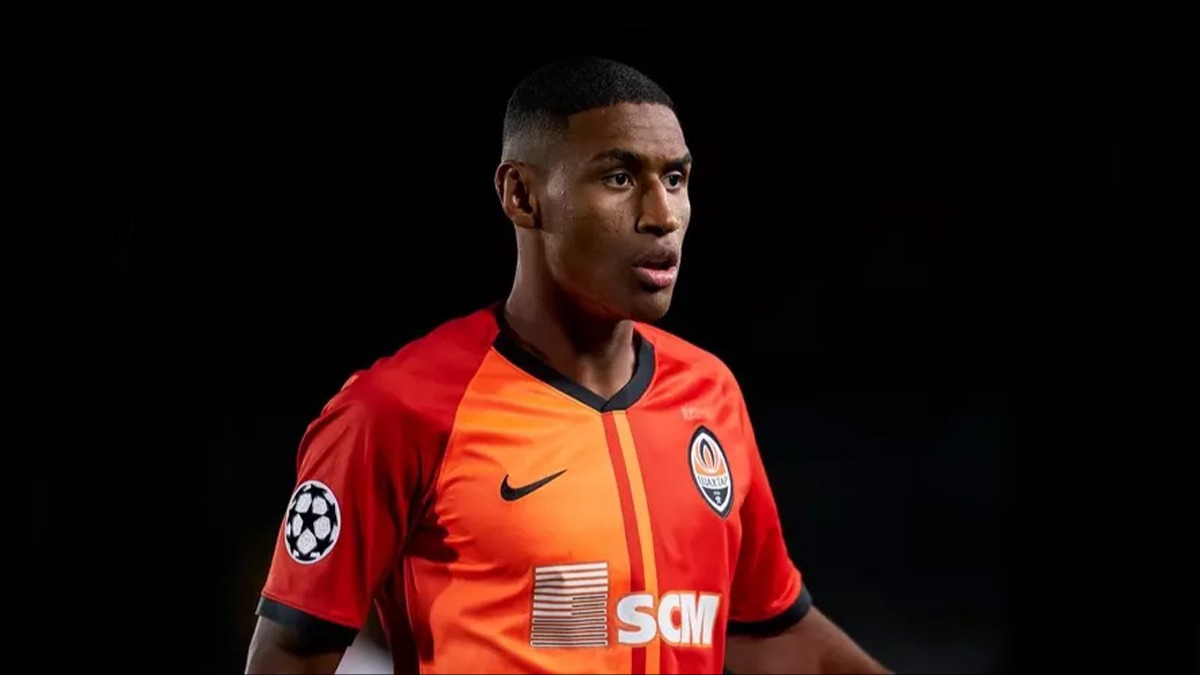 Galatasaray'n yeni transferi Tete hangi takmlarda oynad? Tete kimdir, ka yanda?