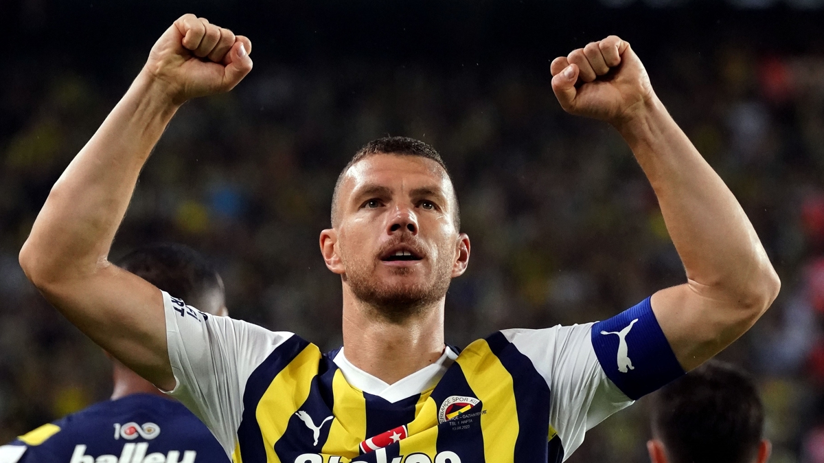 Edin Dzeko: Cengiz, umarm bana ok gol attrr