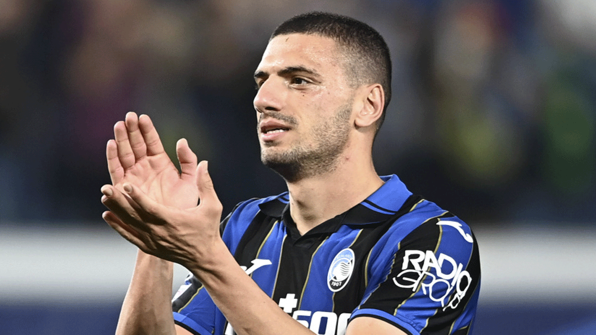 Merih Demiral'dan srpriz imza