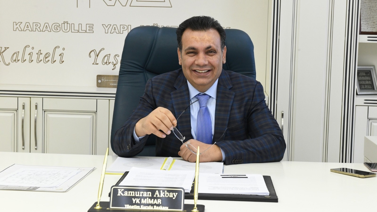 Yksek Mimar Kamuran Akbay kimdir?