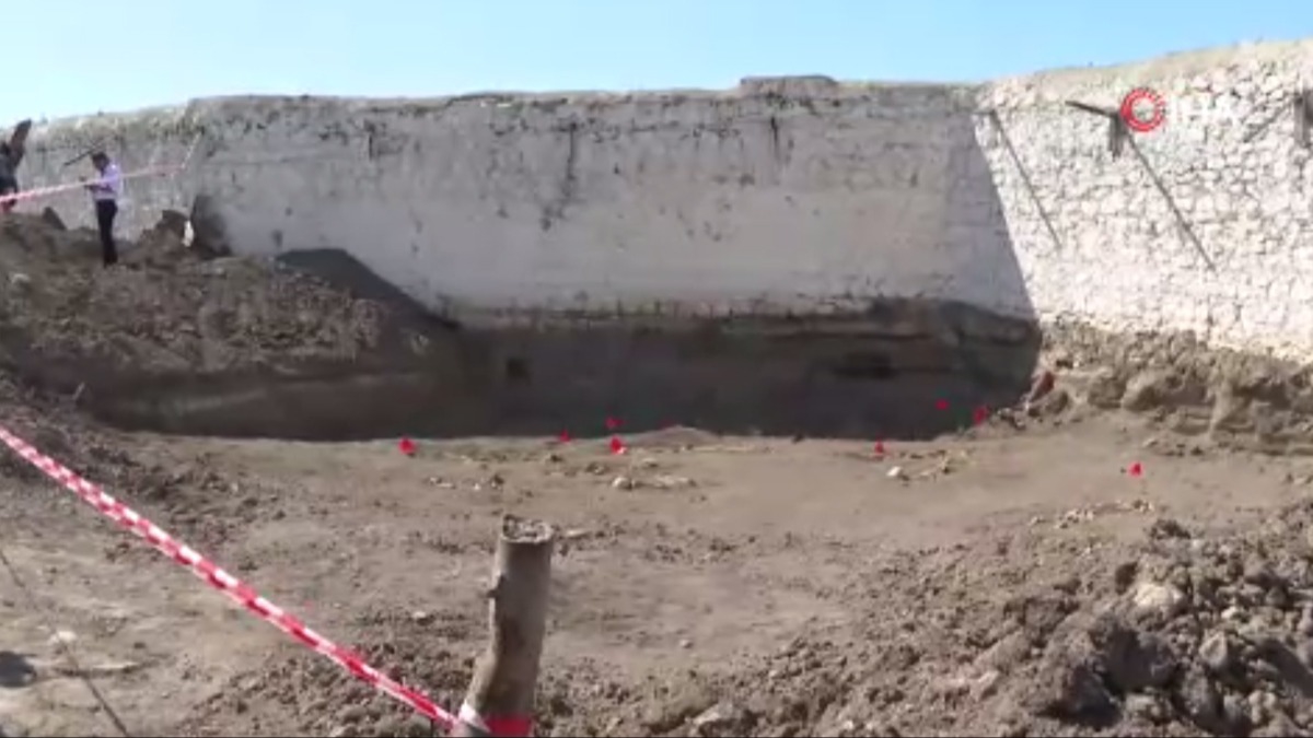 ua'da toplu mezar bulundu