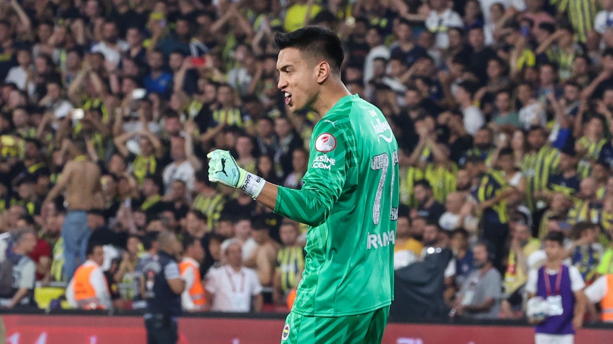 İrfan Can Eğribayat: Fenerbahçe beni bunları yapabilmem için beni transfer etti