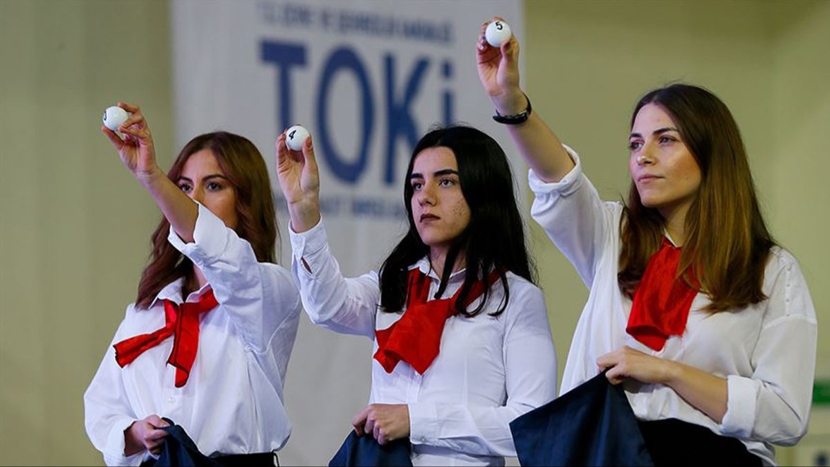 Aydn Kuyucak'ta TOK konutlarnn kuralar ekildi