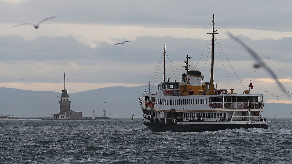stanbul'da baz vapur seferleri iptal edildi