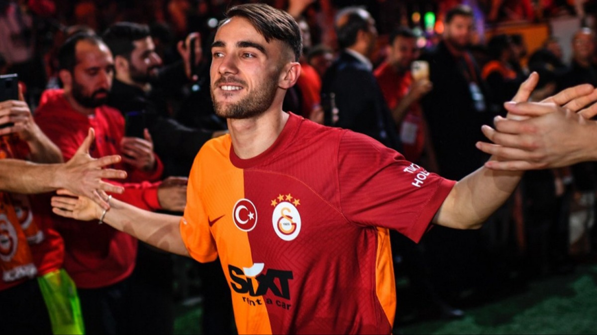 Dudak uuklatan bonservis bedeli! Galatasarayl Yunus Akgn, yuvadan uuyor