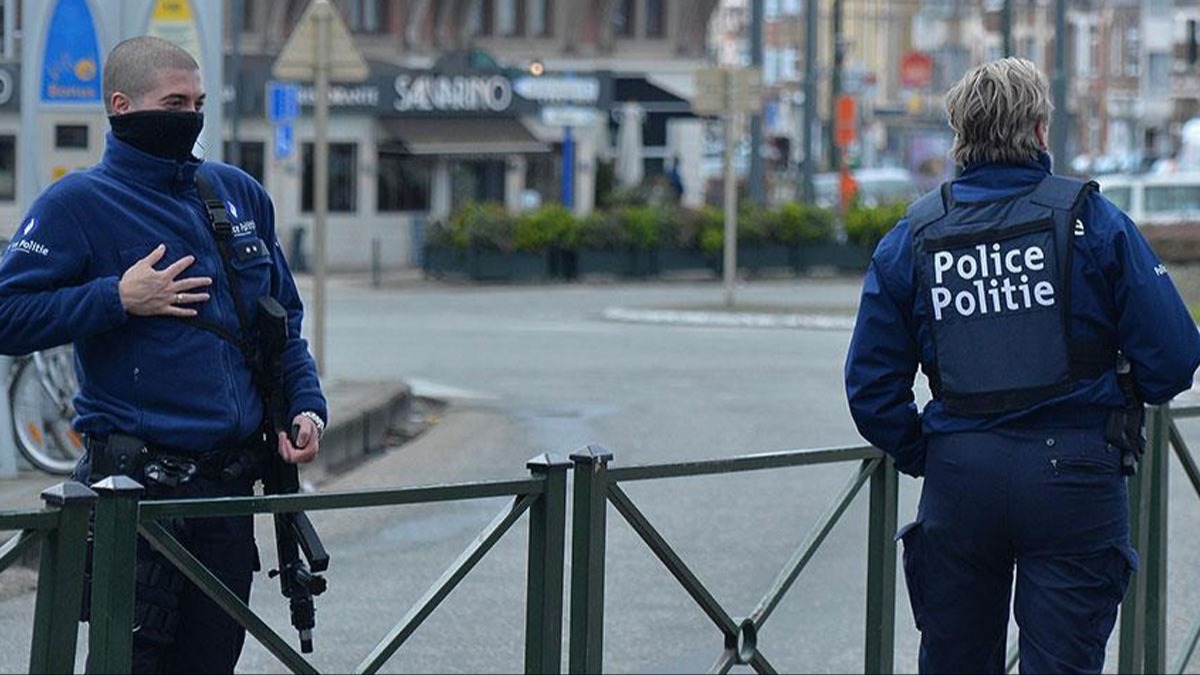 Belika polisi plastik mankeni ceset sanarak uzun sre inceledi