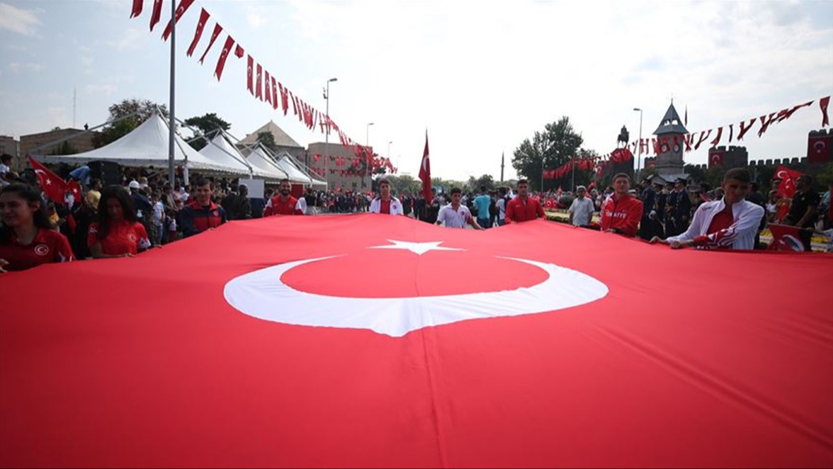 30 Ağustos 2023 özel sektöre tatil mi? 30 Ağustos Zafer Bayramı resmi tatil mi?