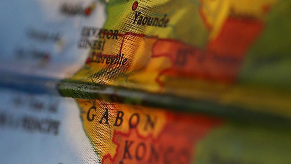 Gabon'da oylar saylrken hkmetin interneti kstlamas eletirilere sebep oldu
