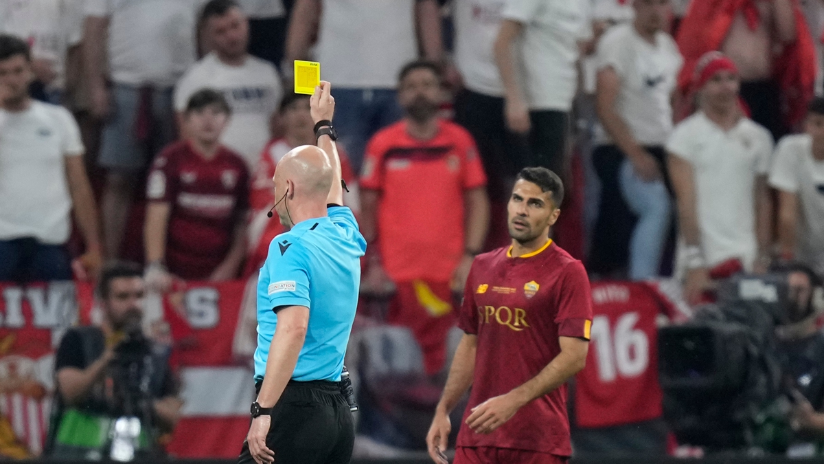 Roma'dan Galatasaray'a Zeki elik mjdesi