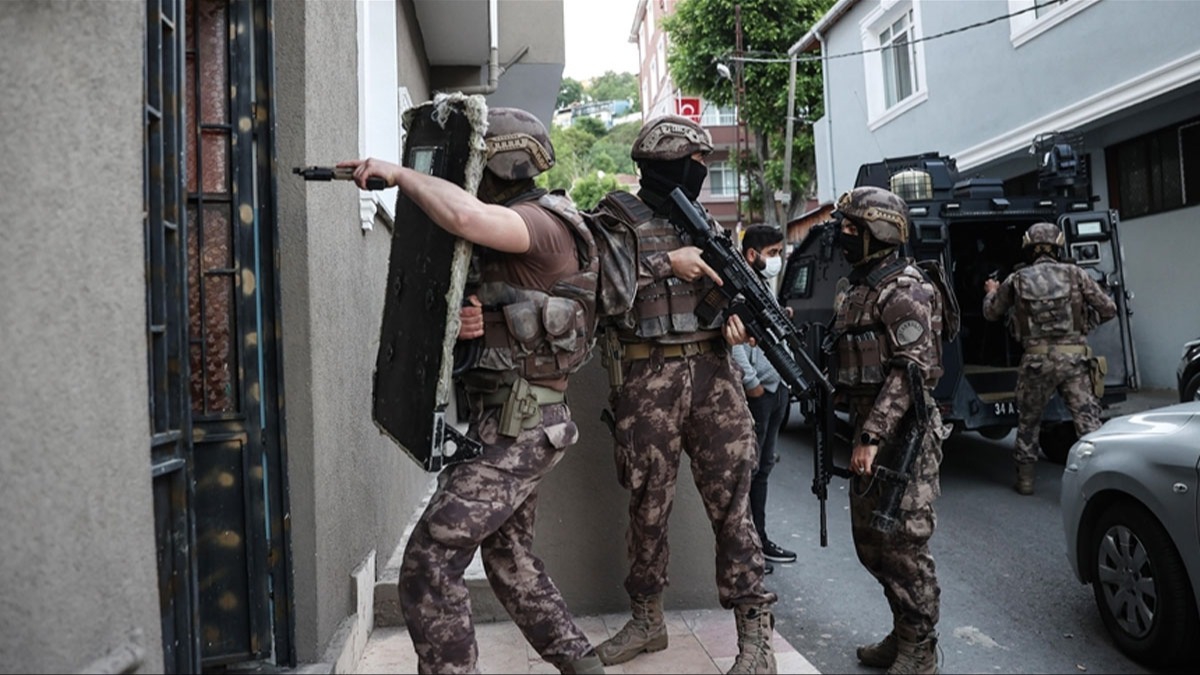 ehit polisin kan yerde kalmad! Dzenlenen operasyonlarda 37 kii tutukland
