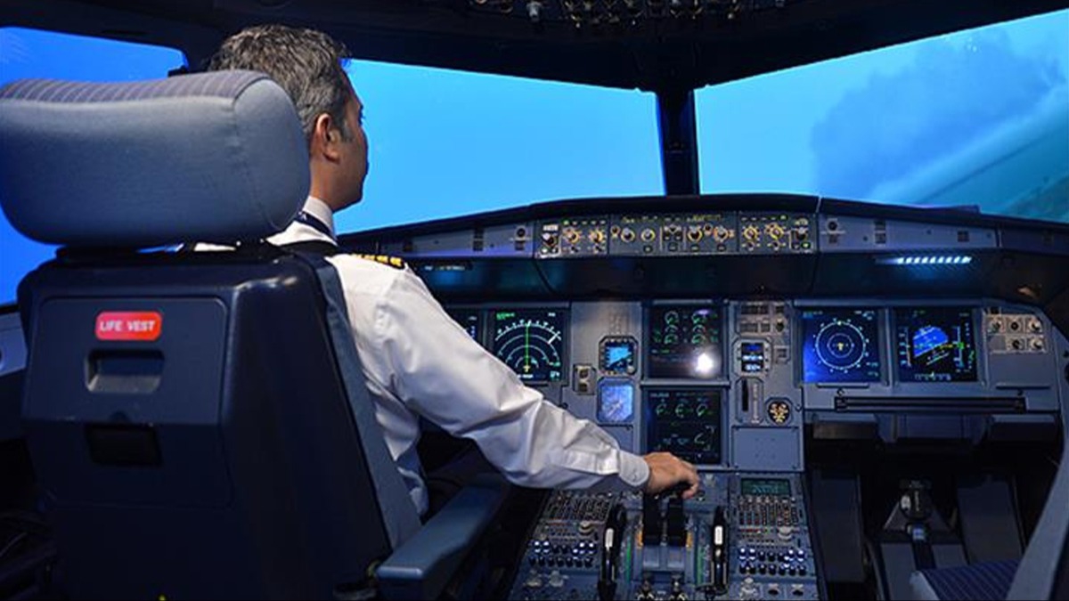 THY'den pilotlarına kokpitte ibadet izni