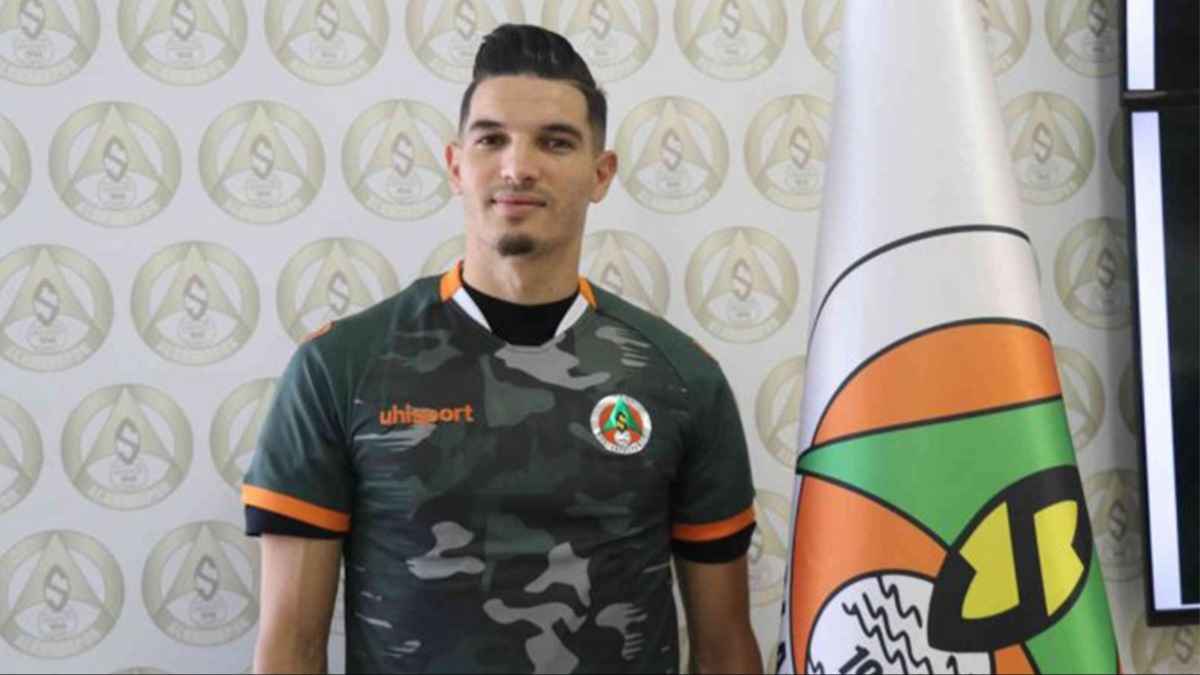 Corendon Alanyaspor ayrl duyurdu