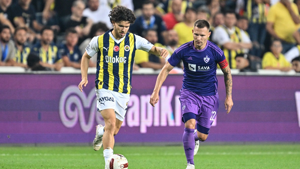 Fenerbahe'de savunma hatt deiiyor!