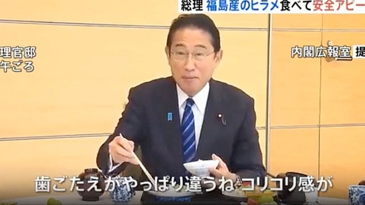 Japonya Babakan Fukuima olaynn zararsz olduunu gstermek iin balk yedi