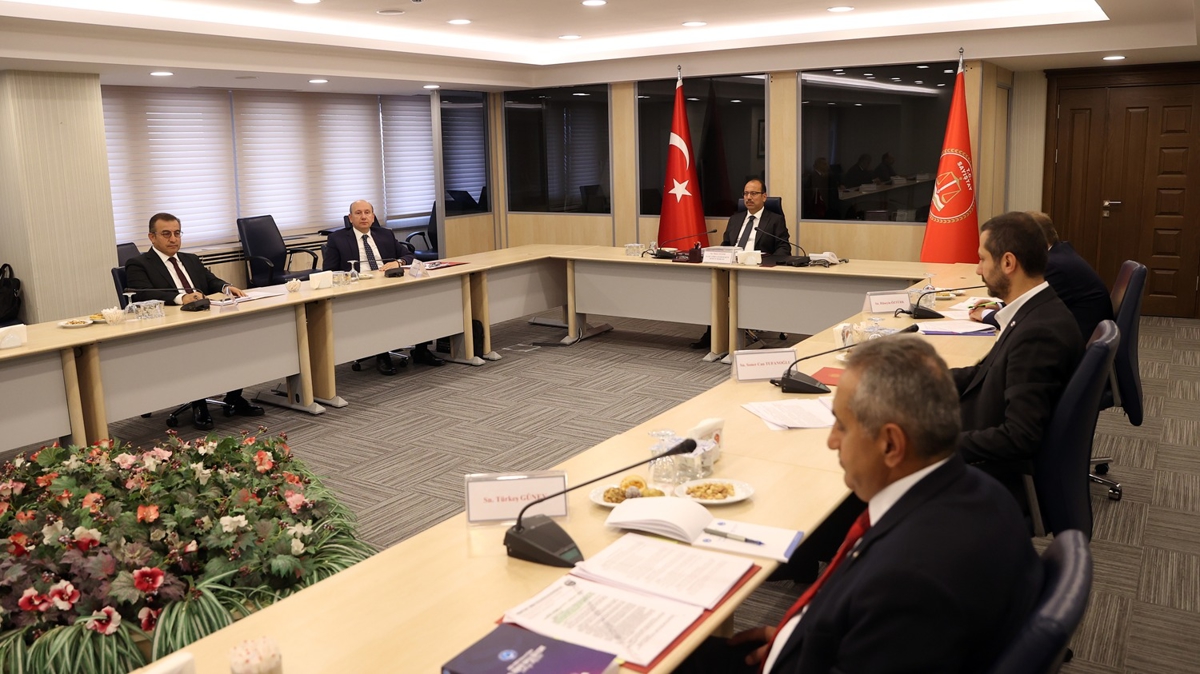 Memur zamm iin kritik gelime