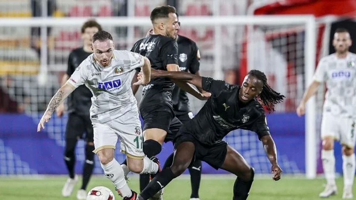 Pendikspor ile Alanyaspor puanlar paylat