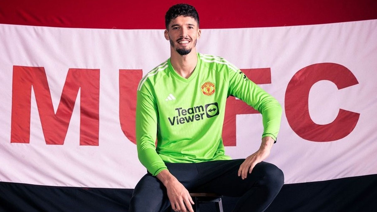 ManU'dan Altay Bayndr'a 1 numara jesti