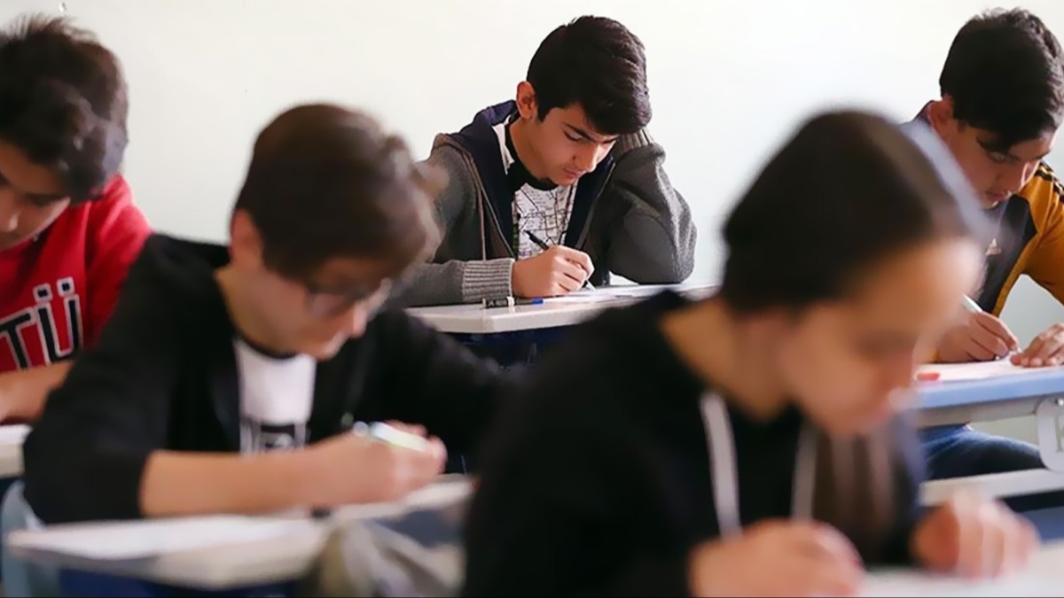 Lise 1'lere okul ne zaman açılıyor? 9. sınıflar ne zaman açılacak? 2023-2024 Lise 1 (9.sınıf) açılış tarihi