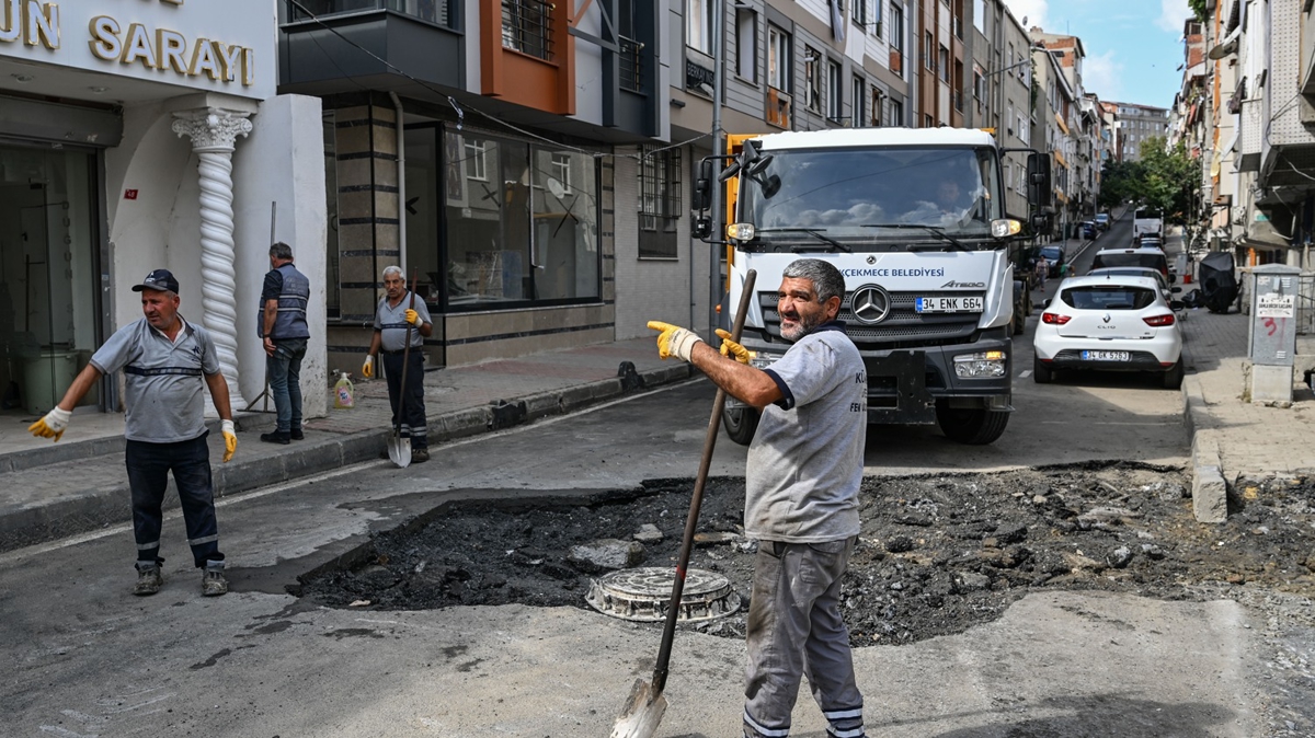stanbul'da selin yaand blgelerde temizlik almalarnda sona gelindi