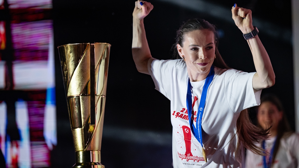 Eda Erdem: Bug�n d�nyan�n en mutlu insan�y�m