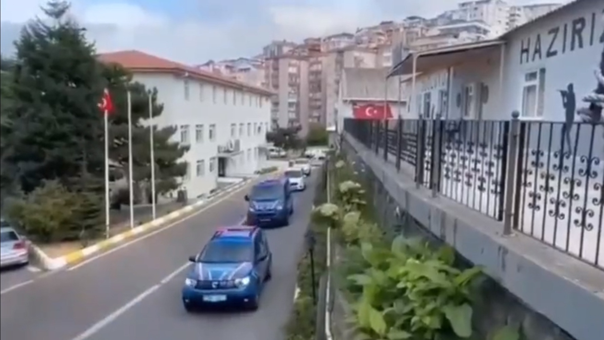Operasyonu duyuran Bakan Yerlikaya uyard: Byle bir telefon geldiinde yzlerine kapatn