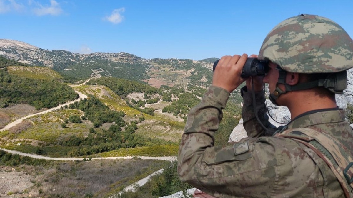 Yurt dna kamaya alan biri FET'c 5 kii yakaland