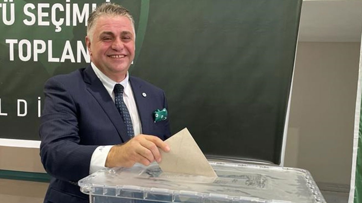 Giresunspor'da Nahid Yamak yeniden bakan oldu