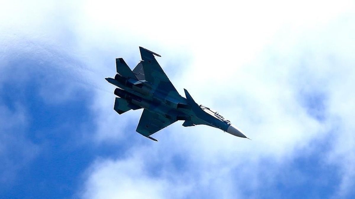 Myanmar 6 ''Su-30'' sava uandan 2'sini teslim ald