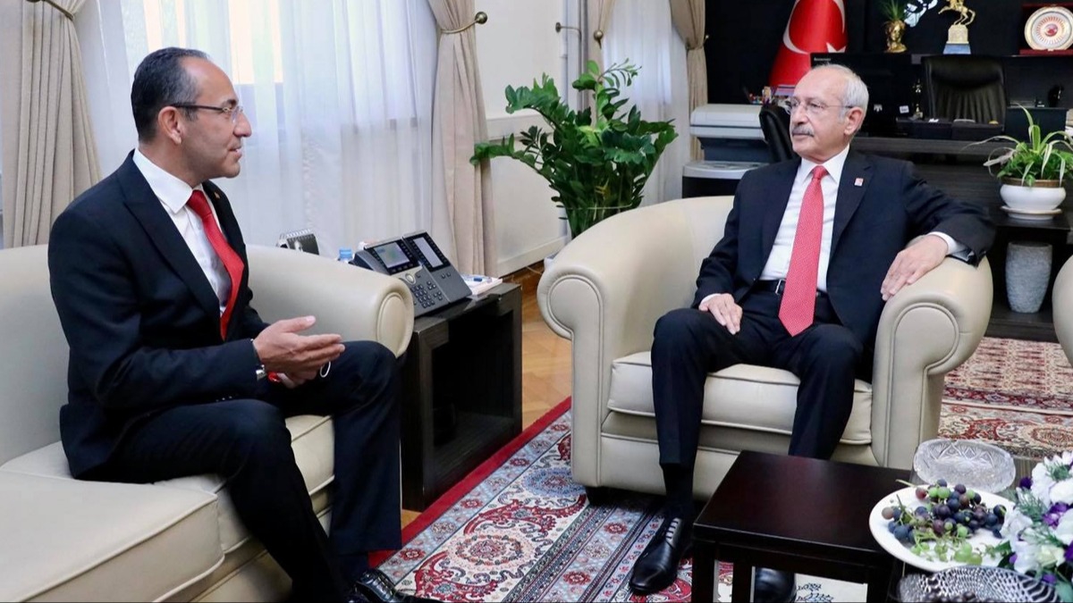 FET'den yarglanyordu... Yargtay'dan CHP'li Ouz'a kt haber