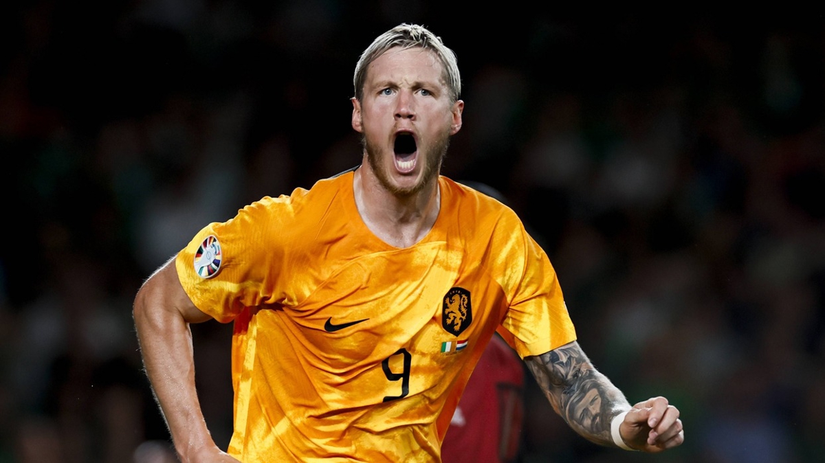 Hollanda, Wout Weghorst ile geri döndü