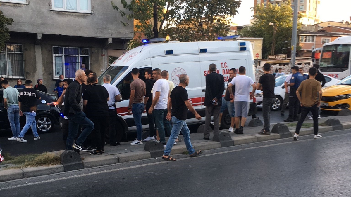 Ev sahibini baklayarak ldrd