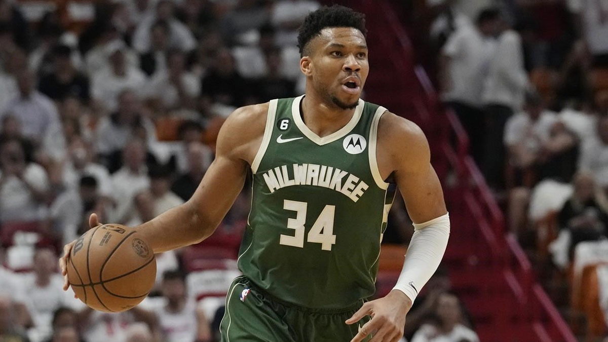 Giannis: Lyles hakl, ona tamamen katlyorum