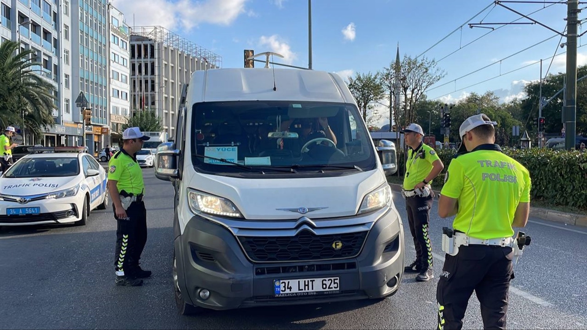 stanbul'daki okul servislerine gkyznden denetim 