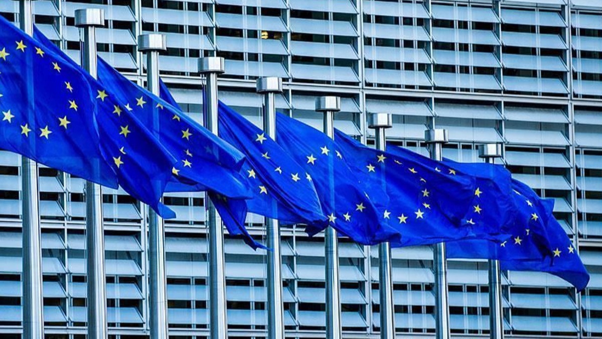 AB'den Srbistan ve Kosova liderlerine uyar 